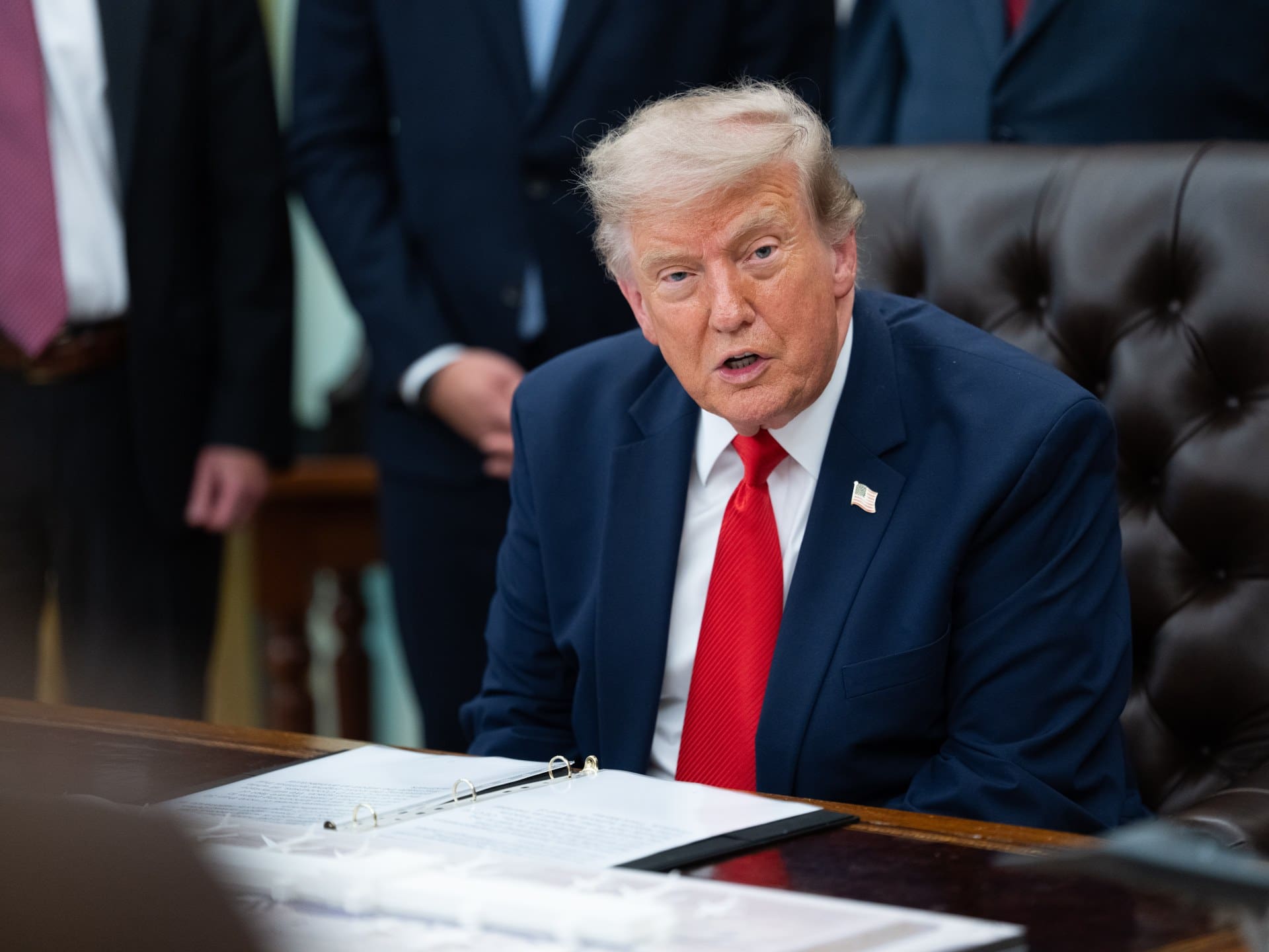 epa13140601 US President Donald J. Trump gives remarks in the Oval Office of the White House in Washington, DC, USA, 29 July 2026. US President Trump announced a 22 billion US dollar modernization project to overhaul Washington Dulles International Airport. EPA/AARON SCHWARTZ / POOL